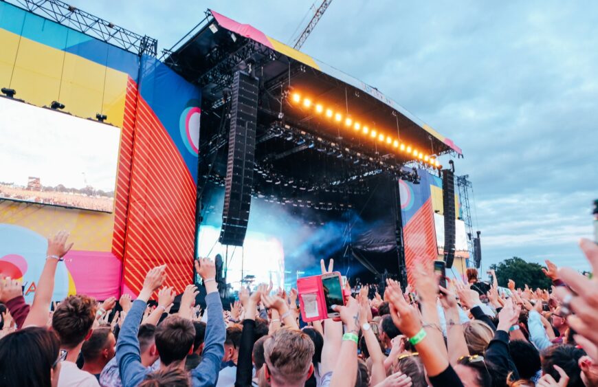 music-festival-outdoor-stage-with-crowds-dancing-2024-10-17-02-13-11-utc